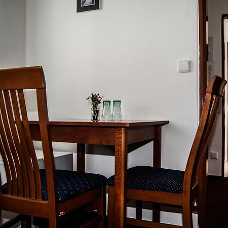 Restaurace A Penzion Garnet Alamóc Kültér fotó